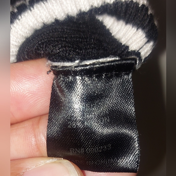 Kendall & Kylie Women's Striped Black and White Knit Dress Size XS - Picture 6 of 7